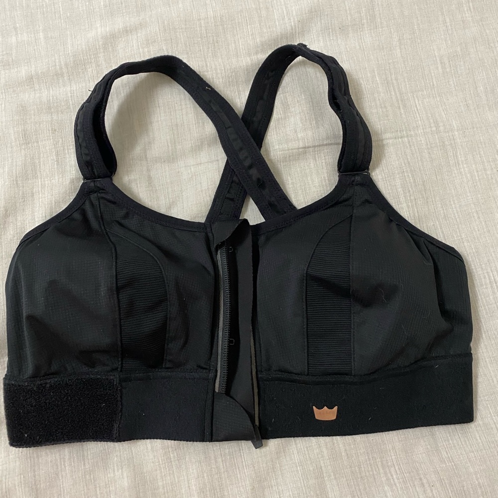 Sports bra